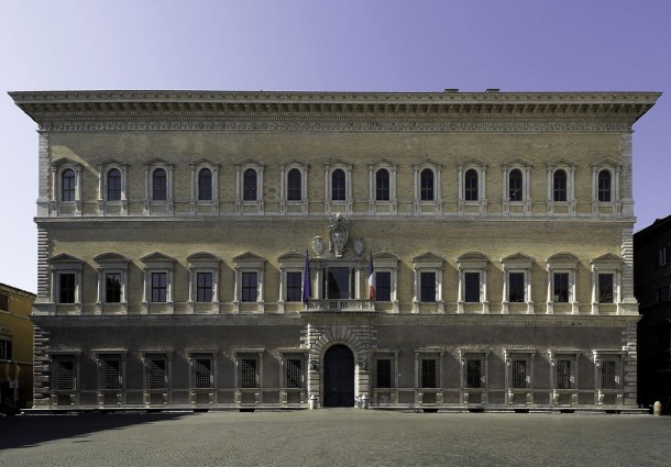 Ambasciata Francese in italia, Palazzo Farnese