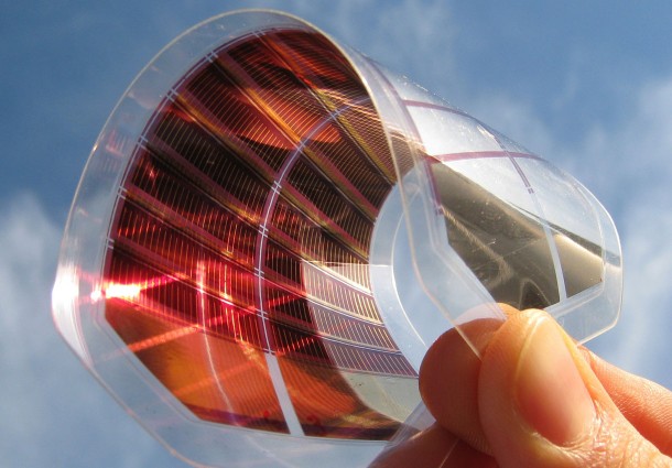 Fotovoltaico a Film Sottile con Base Organica