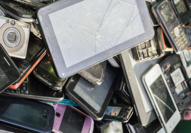 Ecolight lancia i RAEEbox per la raccolta dei rifiuti elettronici in negozio