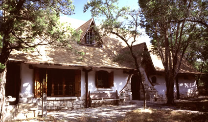 casa sostenibile, casa tutoli, architettura sostenibile, casa naturale, casa in tutoli naturale, casa in terra, casa in argilla, casa in materiali naturali