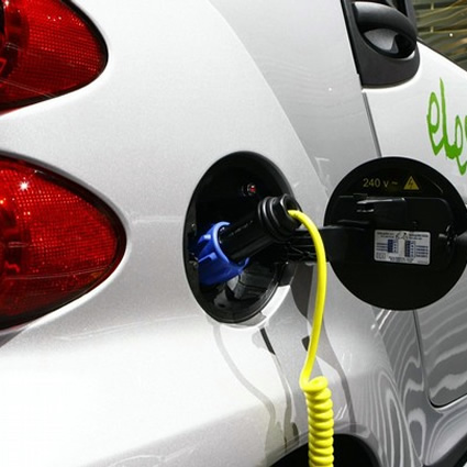 auto elettrica, trasporto sostenibile, auto ibrida plugin, veicolo ibrido plugin, plugin elettrico