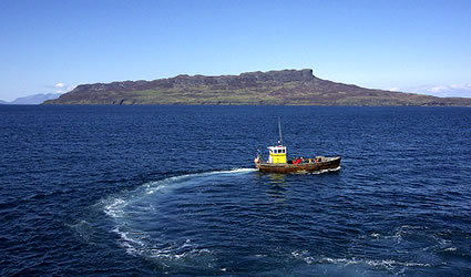 eigg_scozia_highlands_isola_sostenibile_indipendenza_elettrica_produrre_energia_elettrica_autonomia_energetica_efficienza